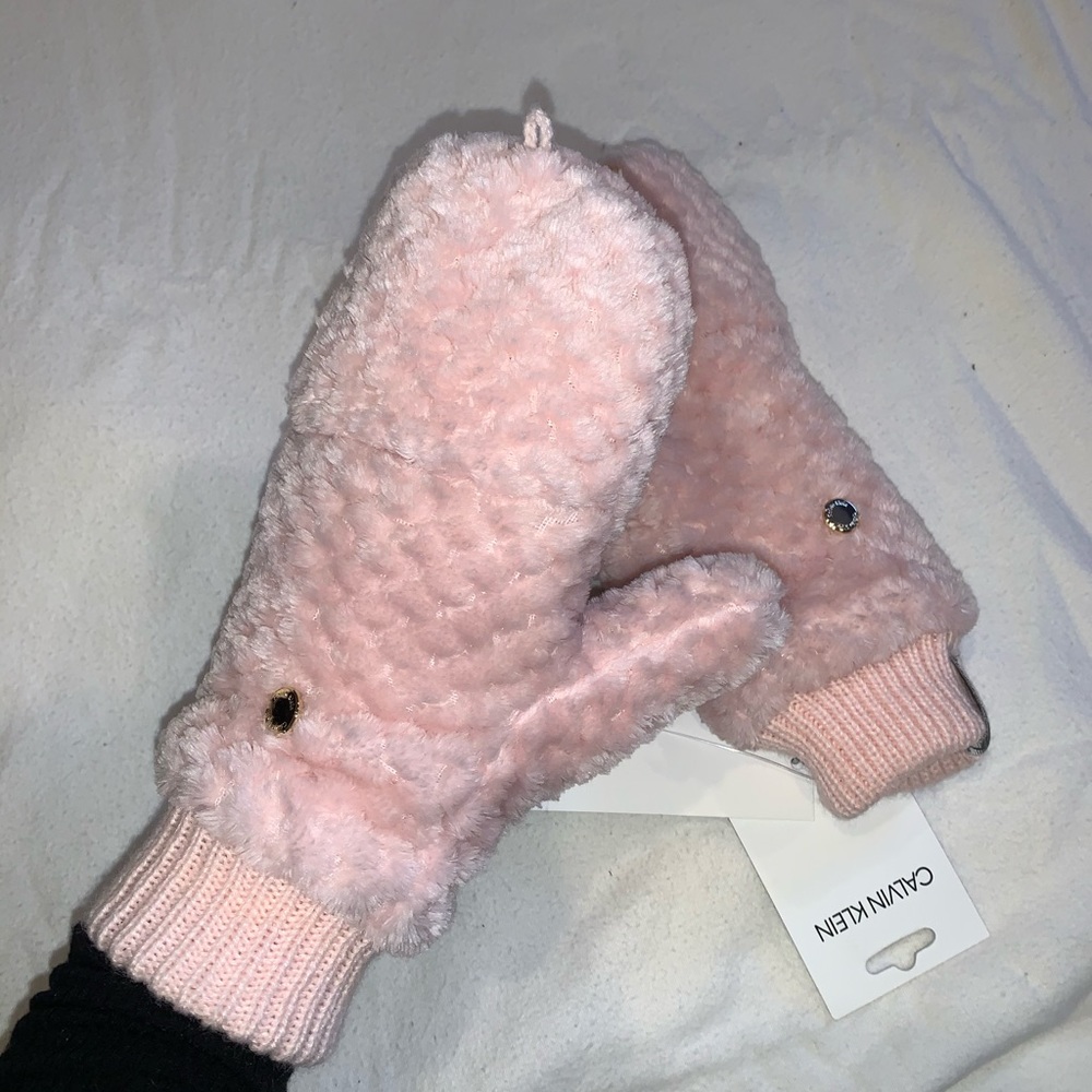 Pink Calvin Klein convertible mittens